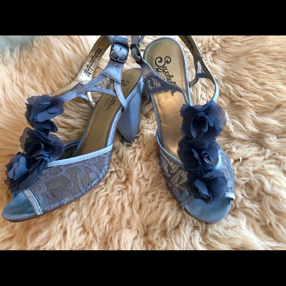 Seychelles dress heels.